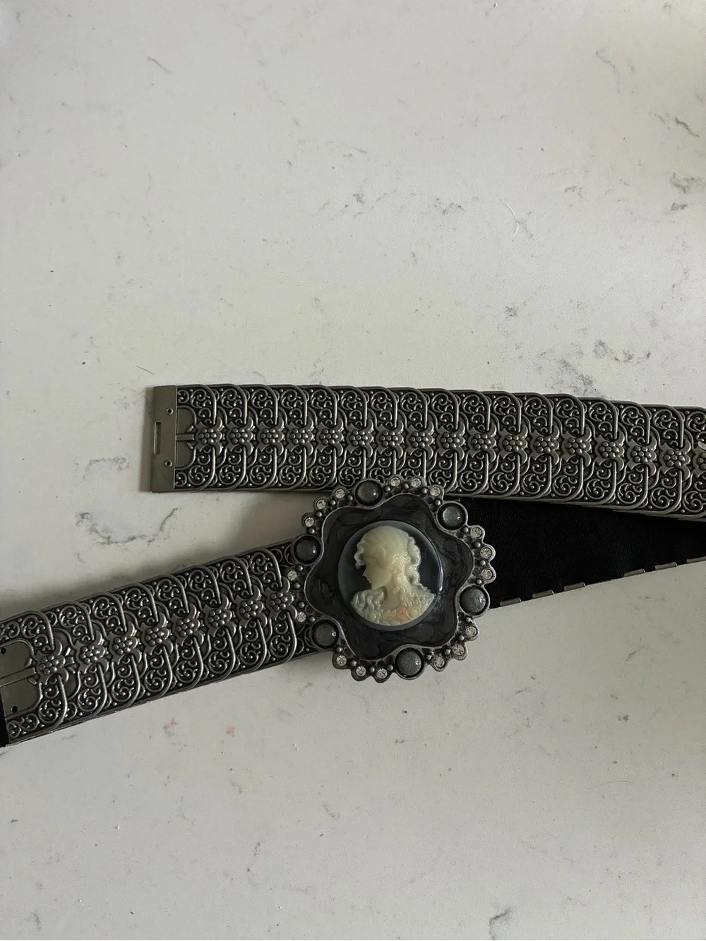 Vintage-Inspired Black Cameo Stretch Belt with Silver Filigree